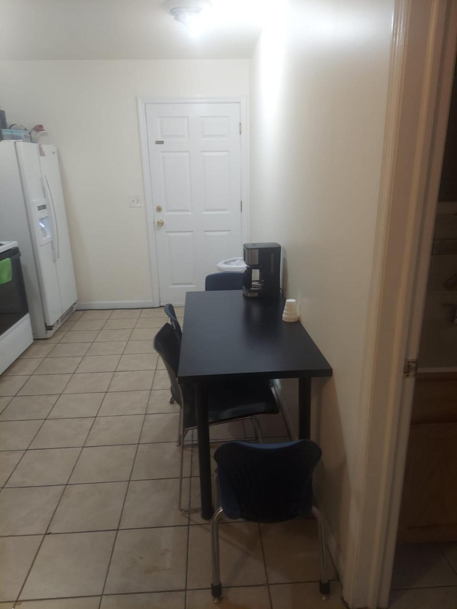 Crystal Room 1 Guest House Near 12Mins To Ewr Airport / Prudential / Njit / Penn Station Ньюарк Экстерьер фото