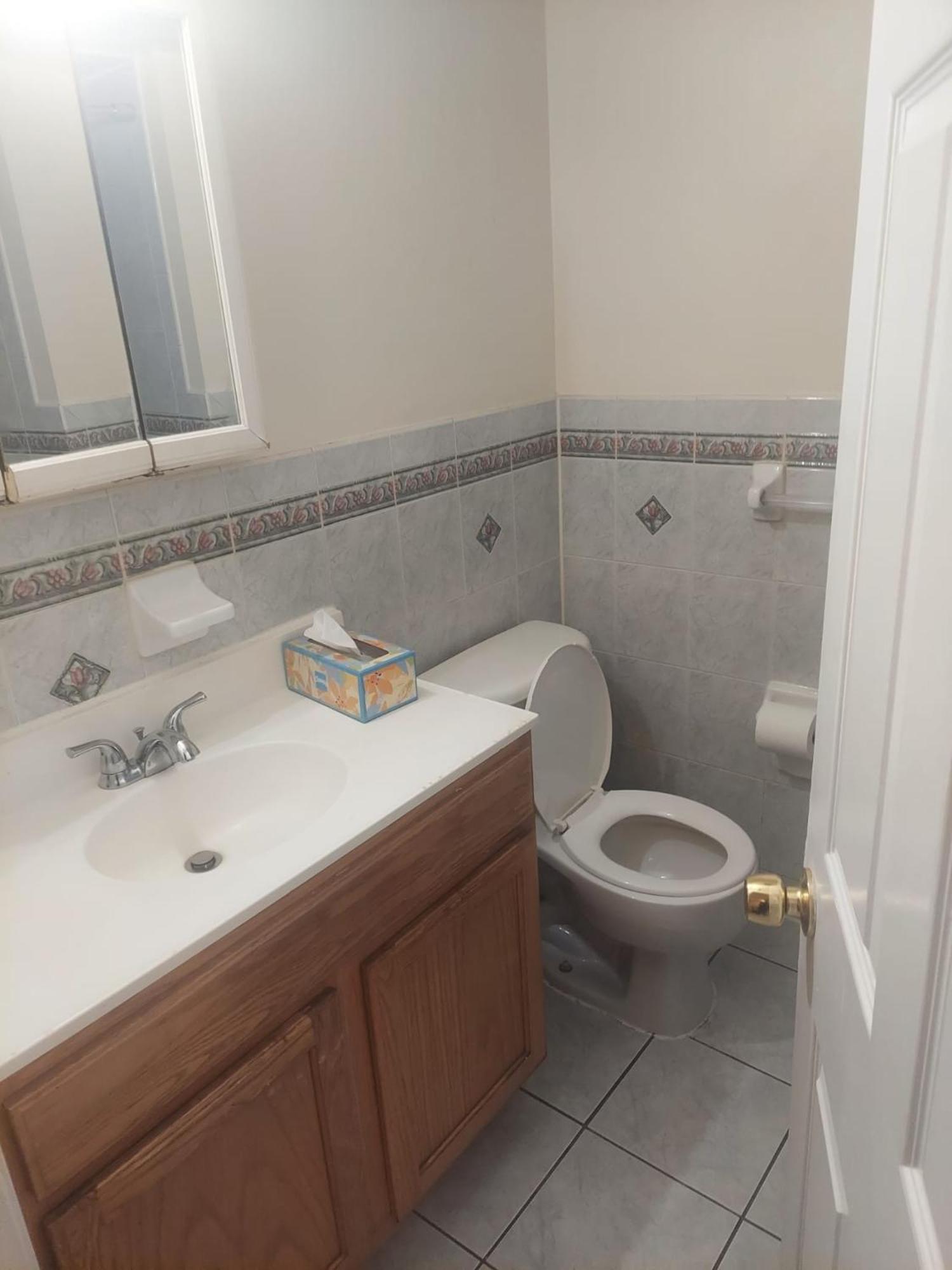 Crystal Room 1 Guest House Near 12Mins To Ewr Airport / Prudential / Njit / Penn Station Ньюарк Экстерьер фото