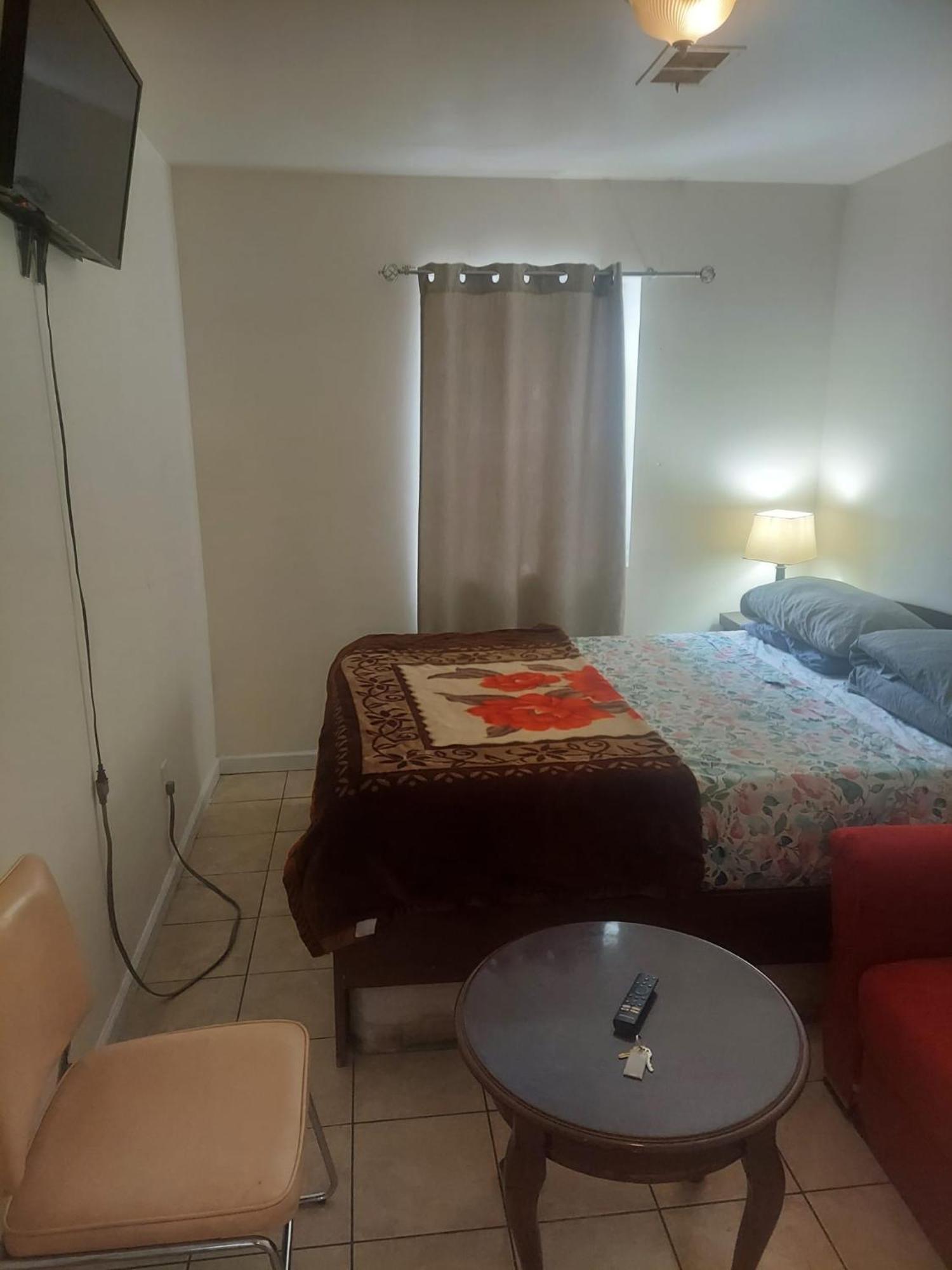 Crystal Room 1 Guest House Near 12Mins To Ewr Airport / Prudential / Njit / Penn Station Ньюарк Экстерьер фото