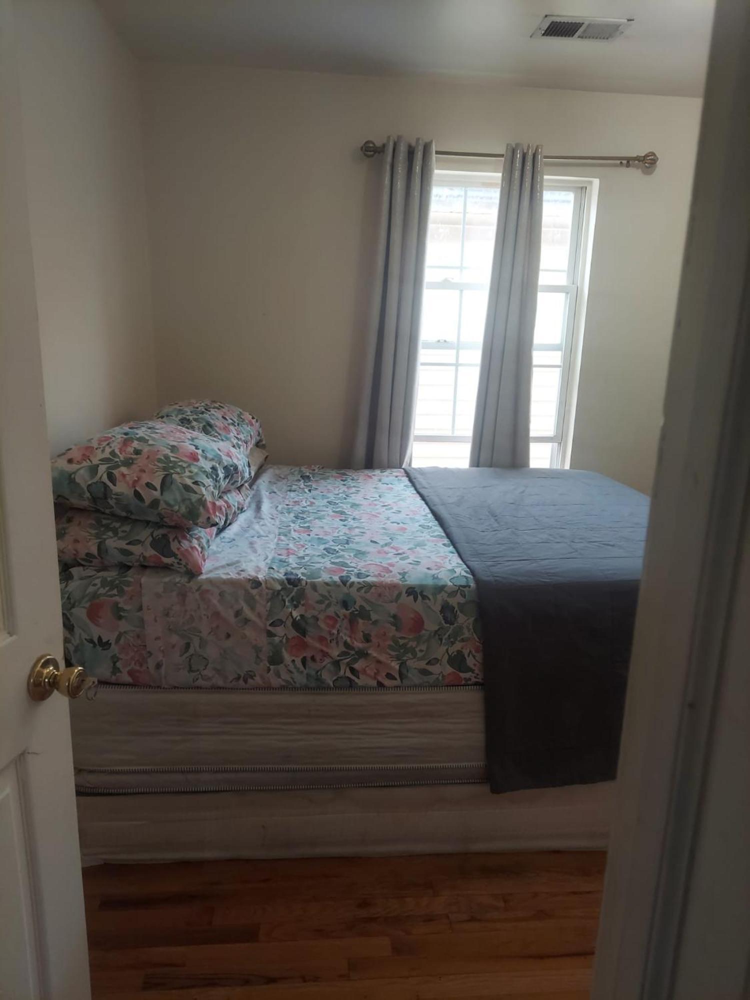 Crystal Room 1 Guest House Near 12Mins To Ewr Airport / Prudential / Njit / Penn Station Ньюарк Экстерьер фото
